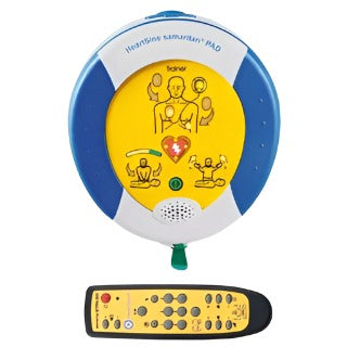 The HeartSine Samaritan PAD Training System with Remote Control, featuring CPR coaching indicators and training pads, offers clear usage instructions on the front panel.