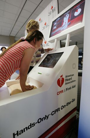 Hands-Only CPR training kiosk debuts at Indianapolis International Airport
